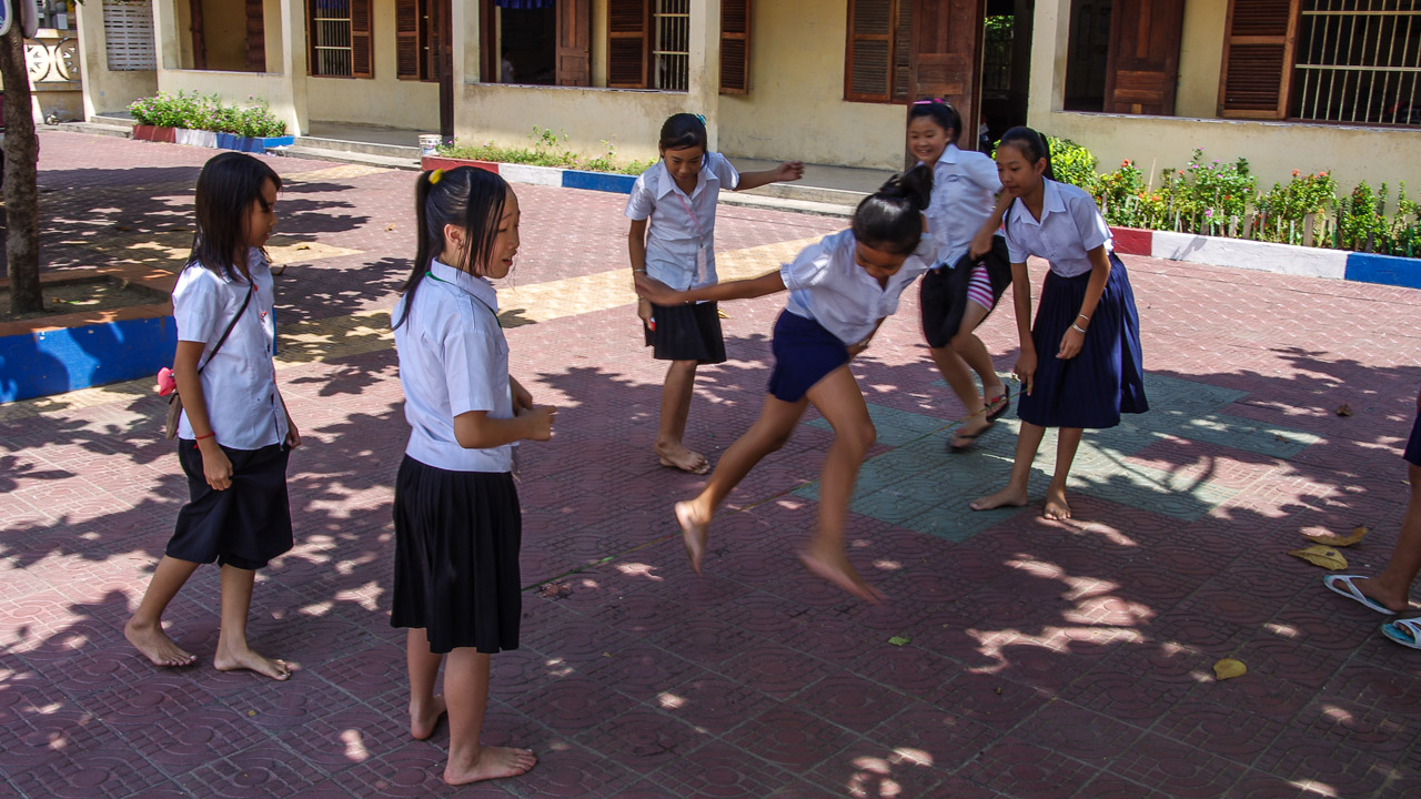 Kambodscha - Dezember 2012<br>Phnom Penh,  ein Schulhof